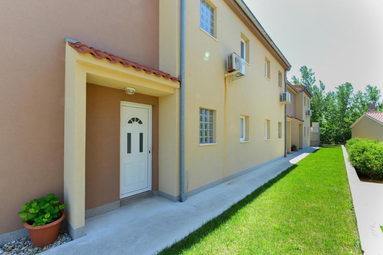 Apartments By The Sea Nin, Zadar - 13172 Extérieur photo