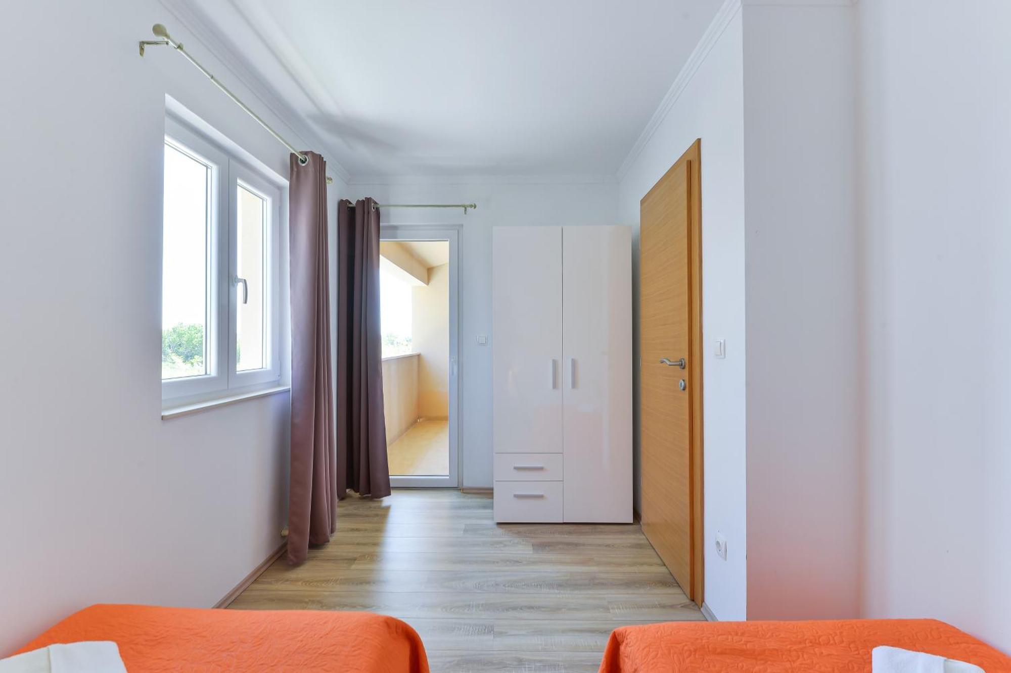Apartments By The Sea Nin, Zadar - 13172 Chambre photo