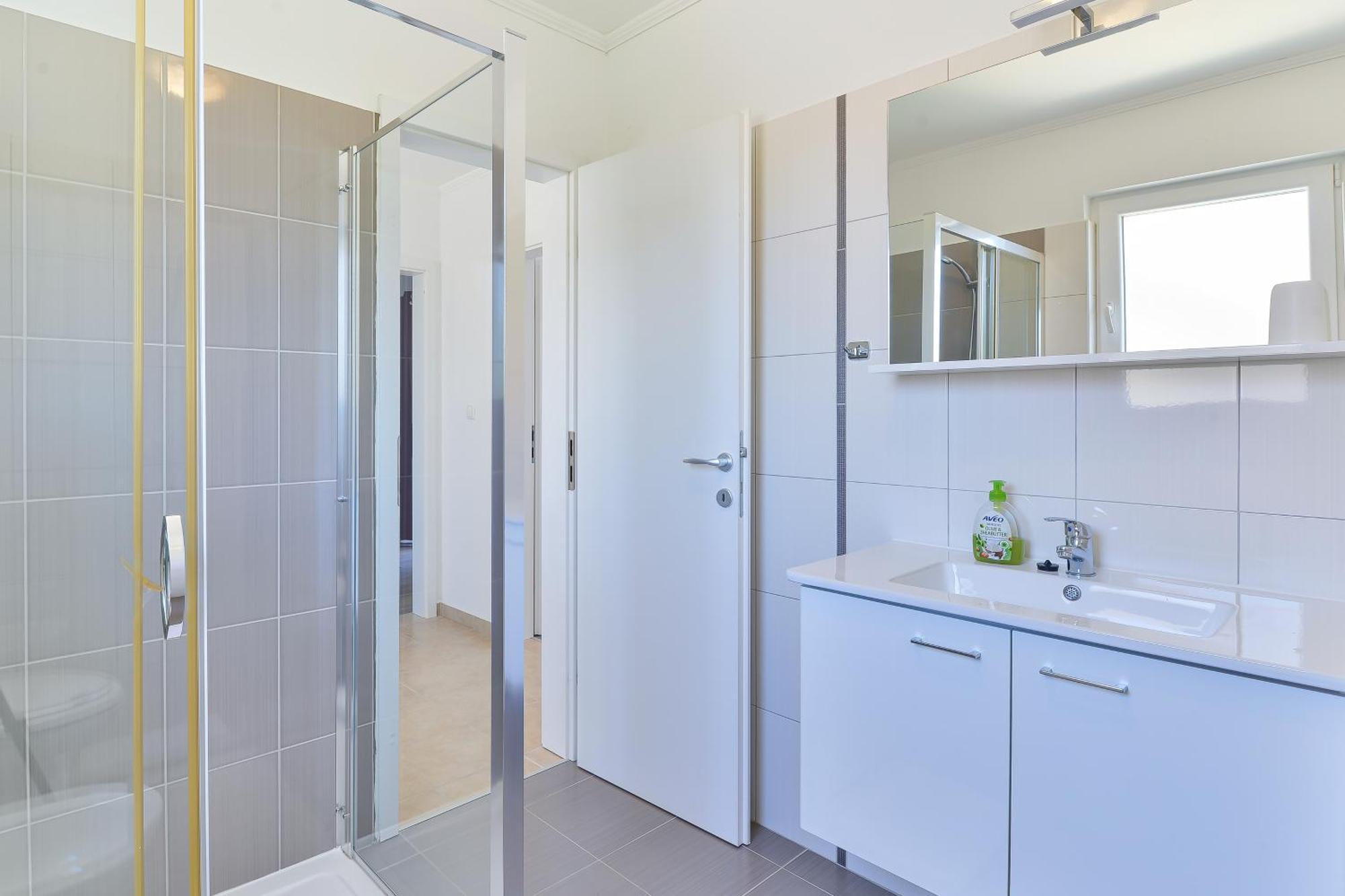 Apartments By The Sea Nin, Zadar - 13172 Chambre photo